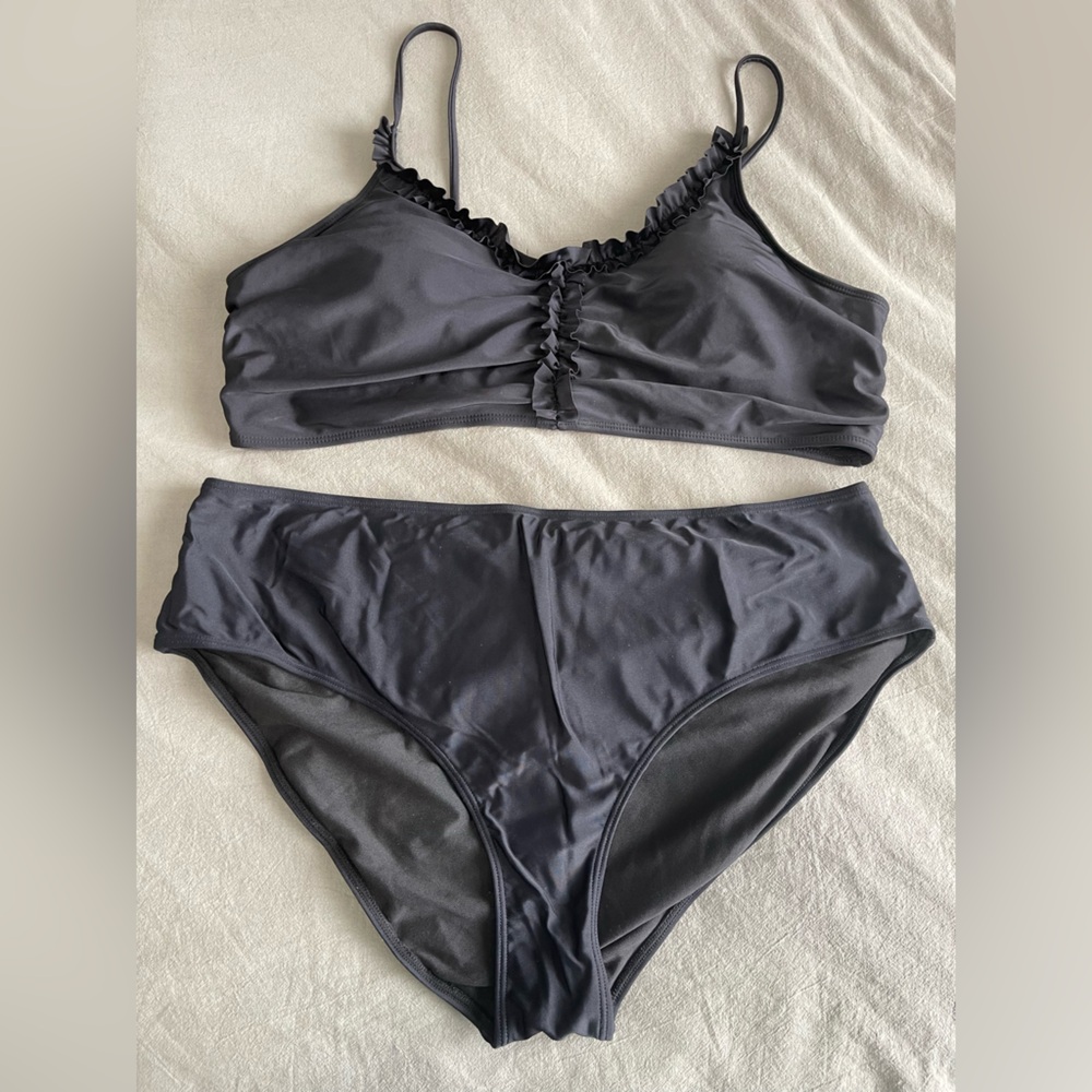 SHEIN Black Ruffle Bralette Bikini Set